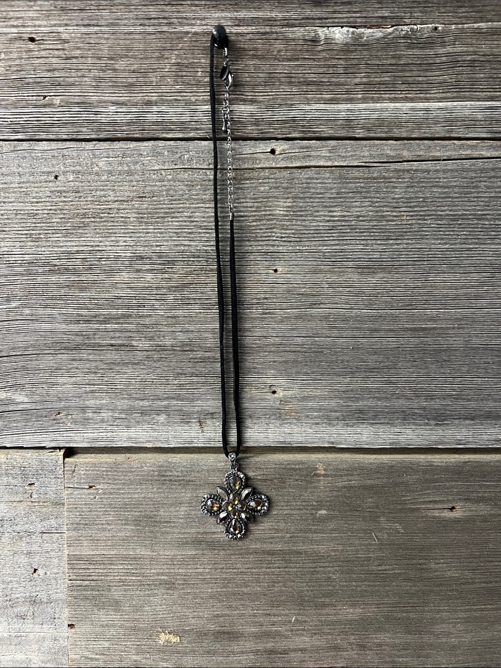 Jewelry: Lia Sophia Soiree Metallic Pendant Leather “Chain” Necklace